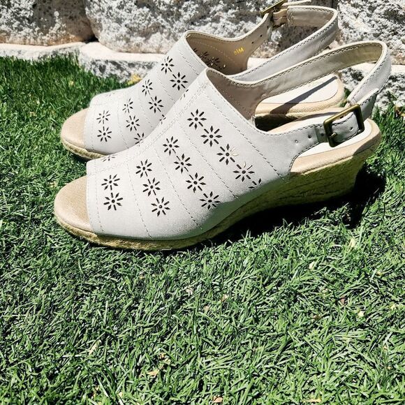 Women's Easy Street daisy wedge heel sandals - Picture 5 of 14